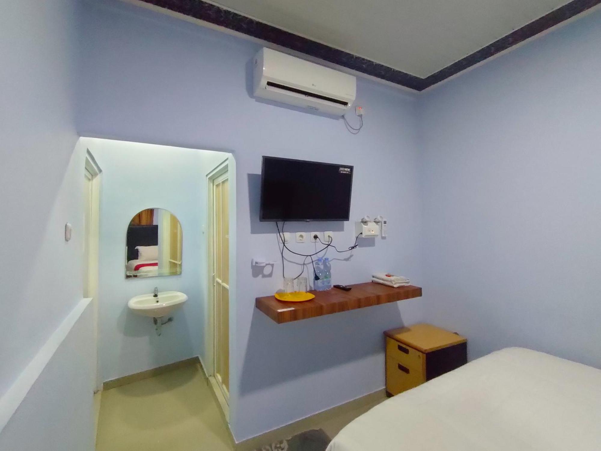 Reddoorz Syariah Near Stasiun Wates Hotel Wates  Luaran gambar
